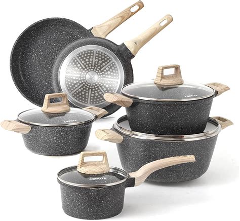 Each frying pan is part of the Essentially Woody collection. . Carote pot